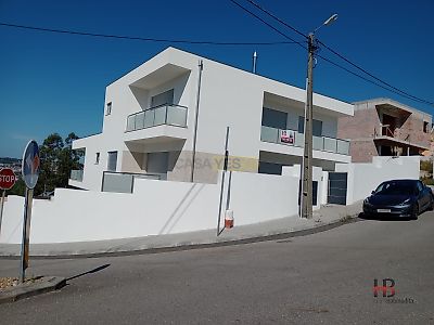 House T4 For Sale In - Lobão, Gião, Louredo E Guisande, Santa Maria Da ...