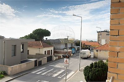 Apartamento T3 à venda em Rua da Belgica - Canidelo, Vila Nova de Gaia ...