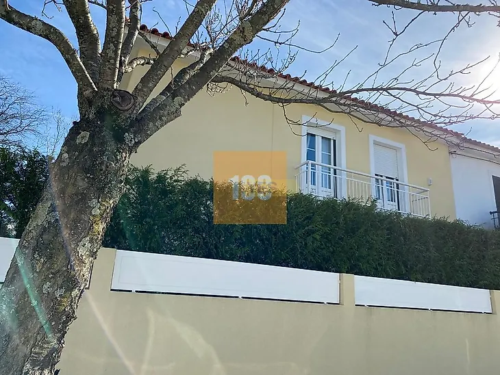 main-listing-picture-0
