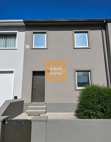 main-listing-picture-0
