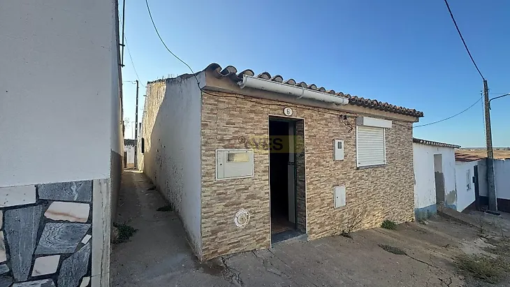 main-listing-picture-0