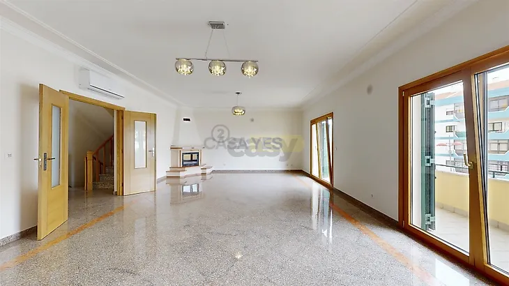 main-listing-picture-0