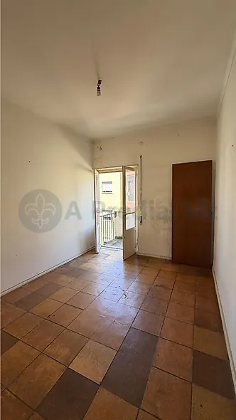 main-listing-picture-0