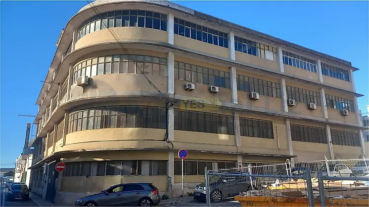 main-listing-picture-0