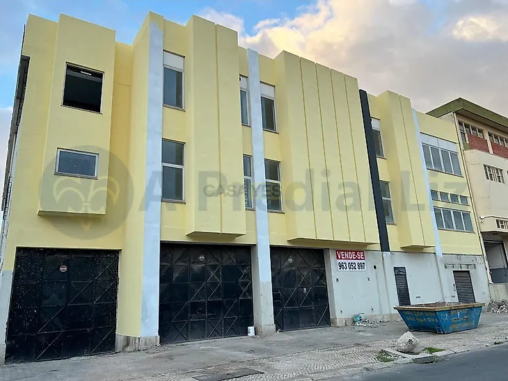 main-listing-picture-0