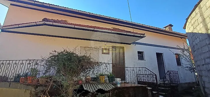 main-listing-picture-0