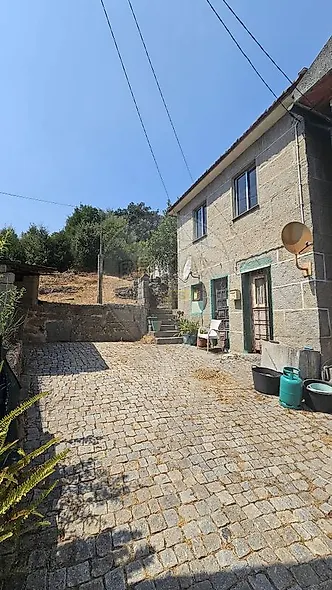 main-listing-picture-0