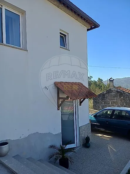 main-listing-picture-0