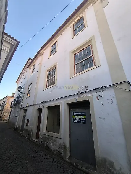 main-listing-picture-0