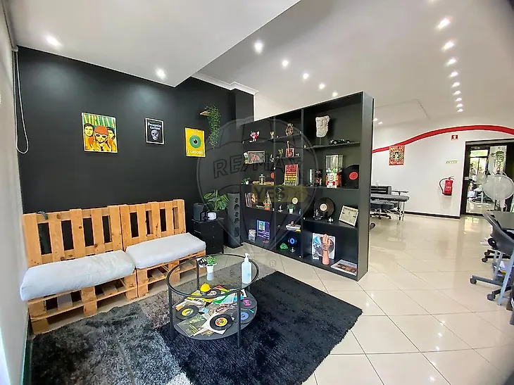 main-listing-picture-0
