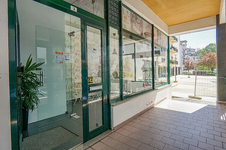 main-listing-picture-0
