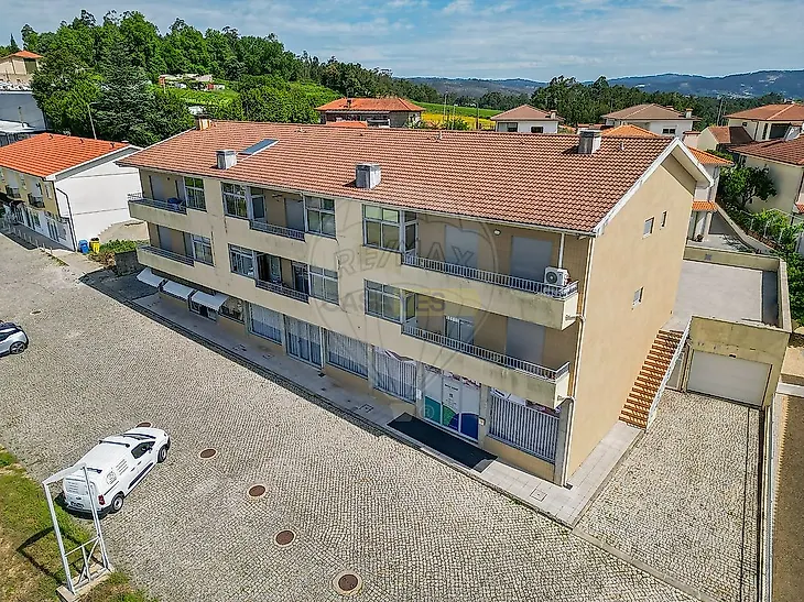 main-listing-picture-0