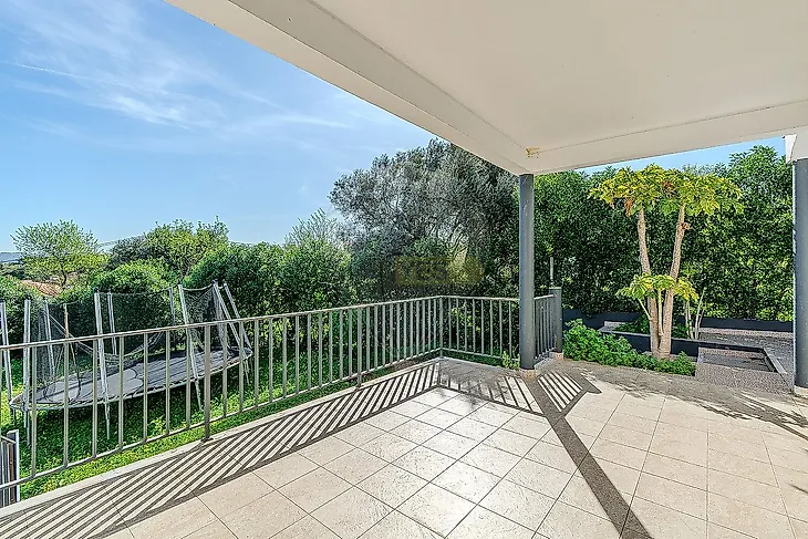 main-listing-picture-0