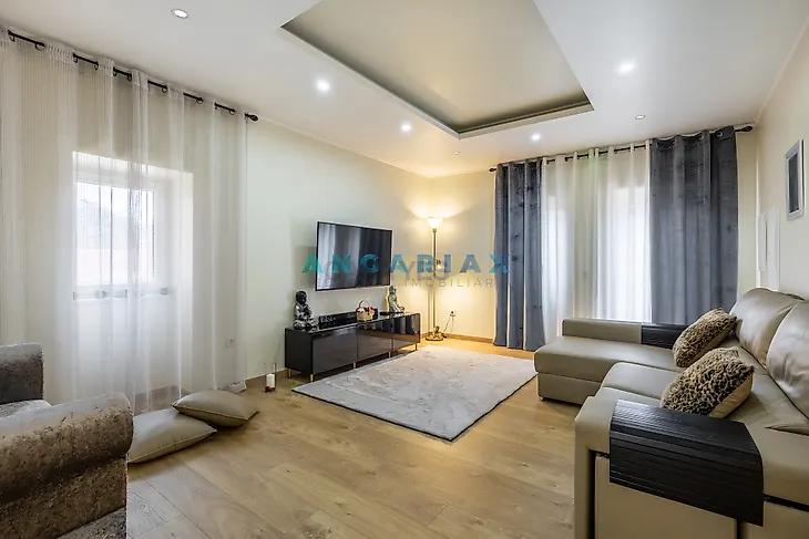 main-listing-picture-0