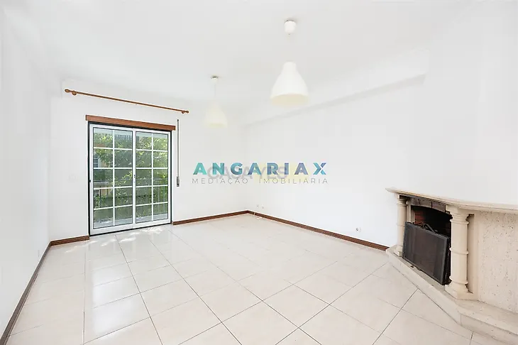 main-listing-picture-0