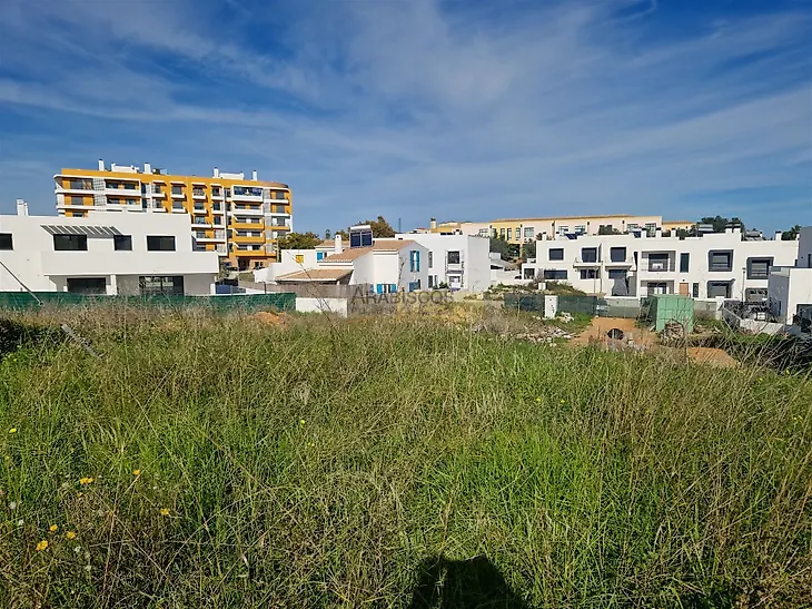 main-listing-picture-0