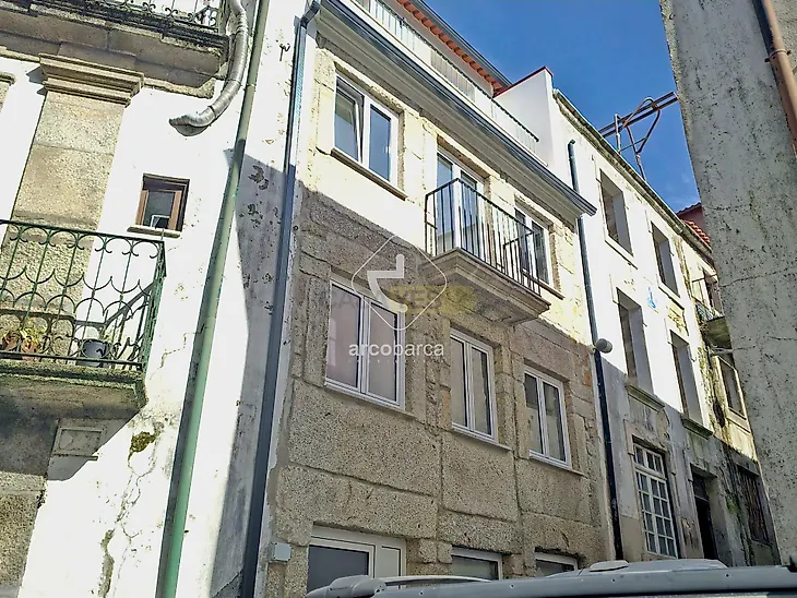 main-listing-picture-0