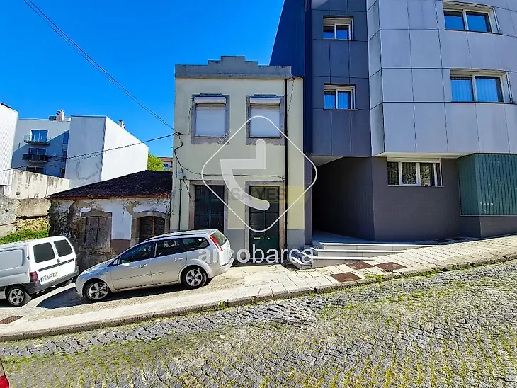 main-listing-picture-0
