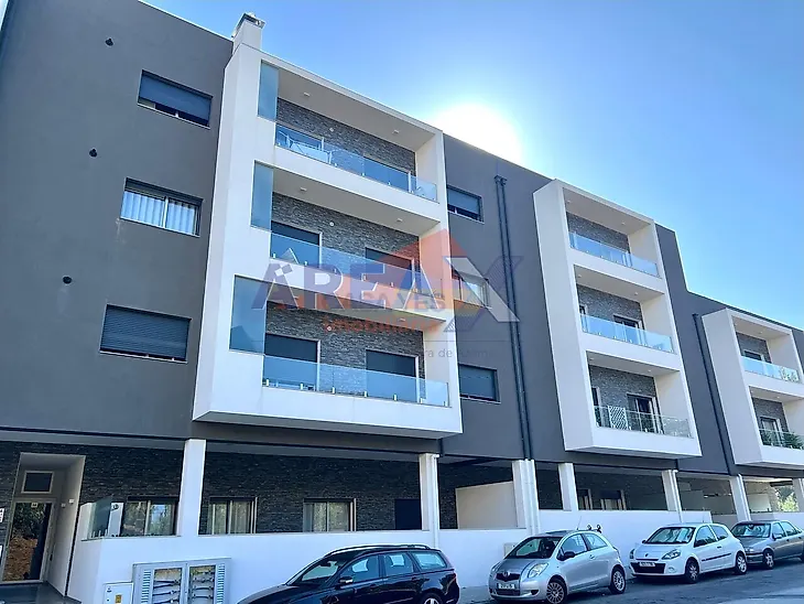 main-listing-picture-0