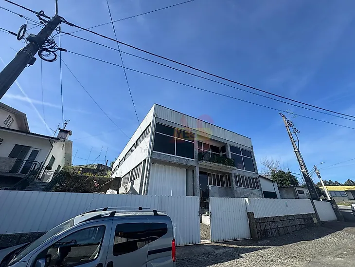 main-listing-picture-0