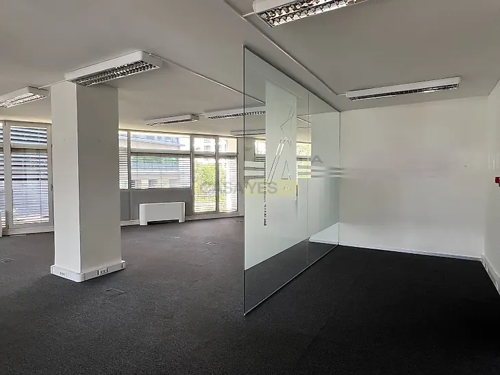 main-listing-picture-0