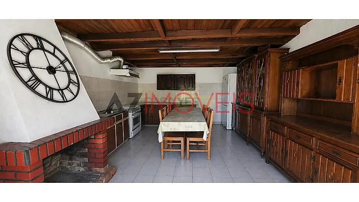 main-listing-picture-0