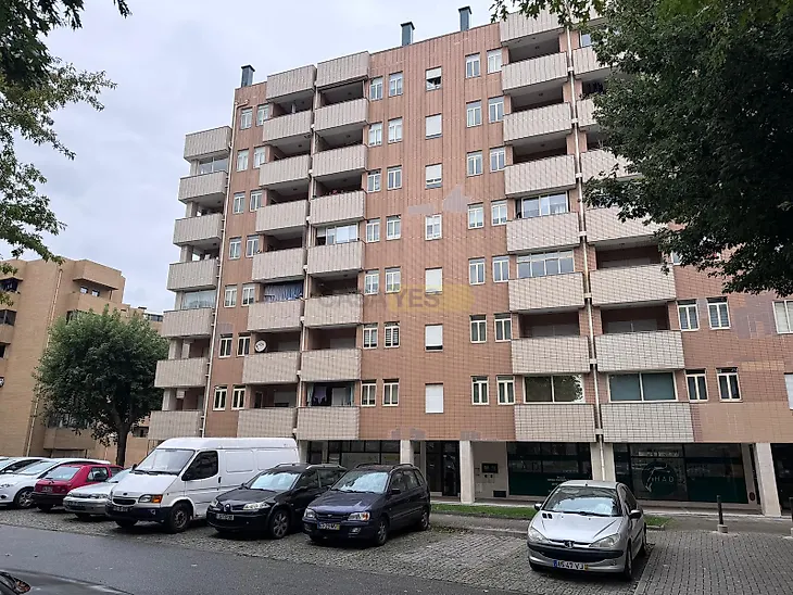 main-listing-picture-0