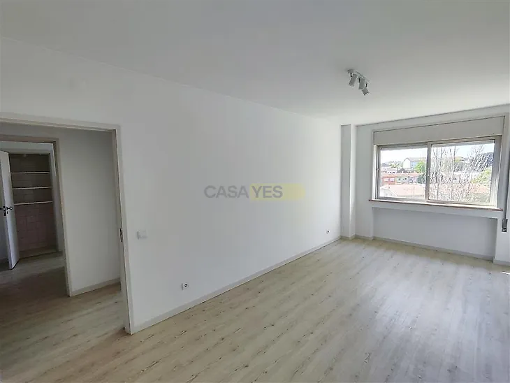 main-listing-picture-0