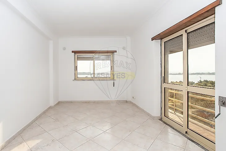 main-listing-picture-0