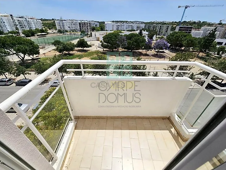main-listing-picture-0