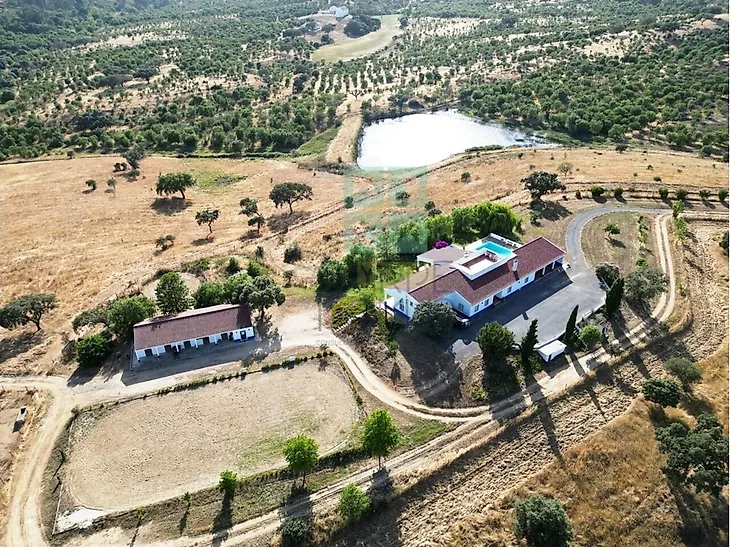 main-listing-picture-0