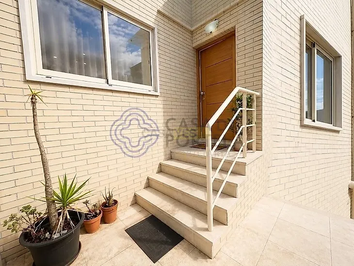 main-listing-picture-0