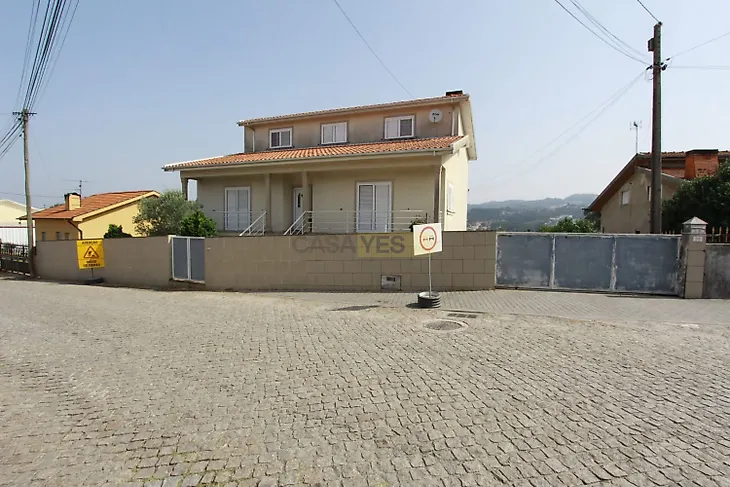 main-listing-picture-0