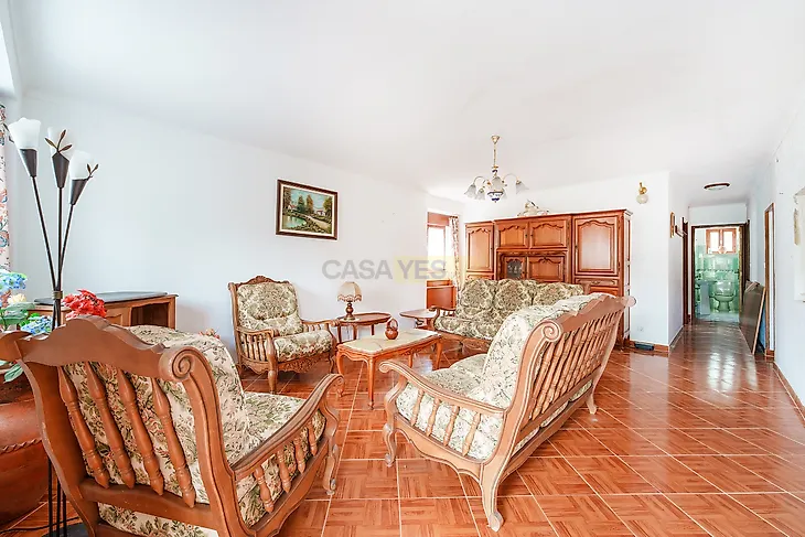 main-listing-picture-0