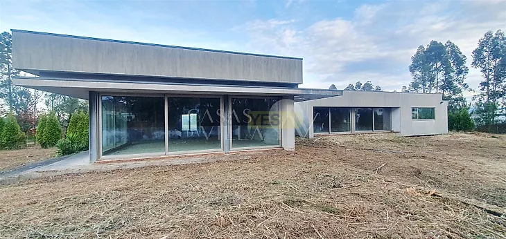 main-listing-picture-0