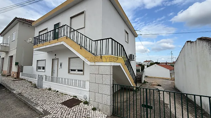 main-listing-picture-0