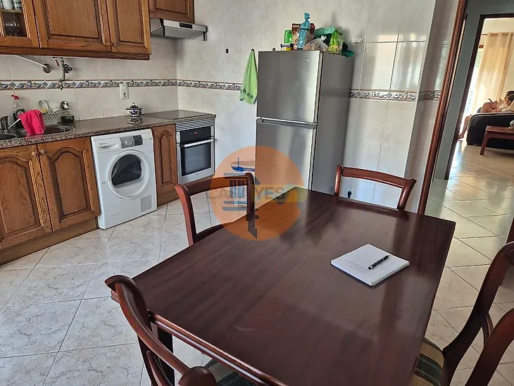 main-listing-picture-0