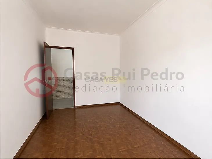 main-listing-picture-0