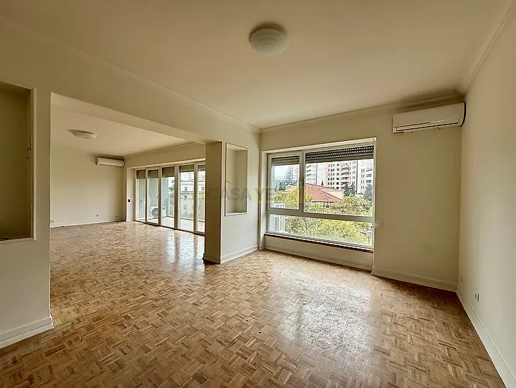 main-listing-picture-0