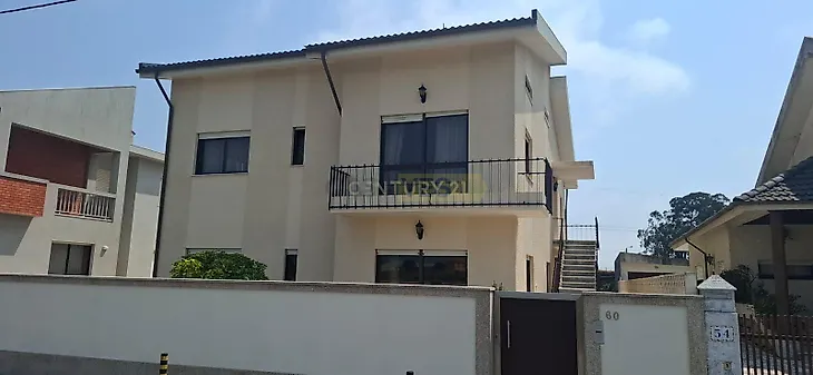 main-listing-picture-0