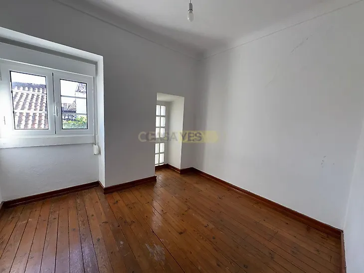 main-listing-picture-0
