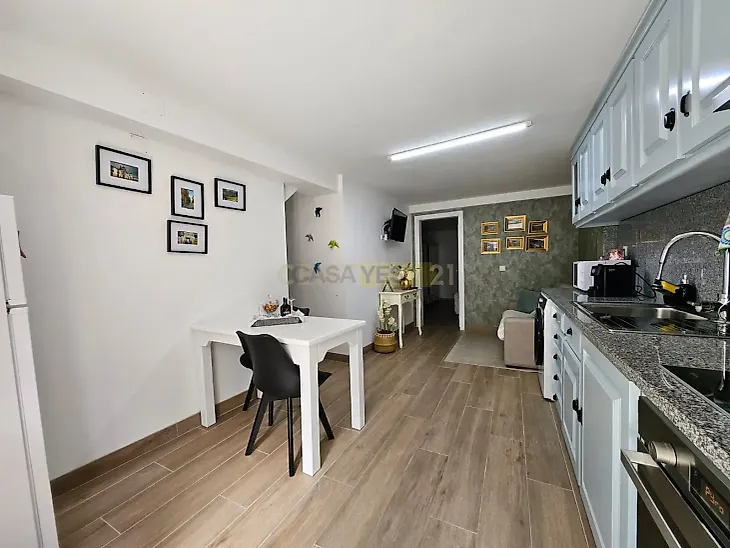 main-listing-picture-0