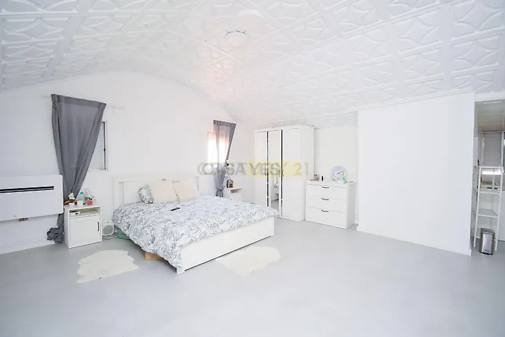 main-listing-picture-0