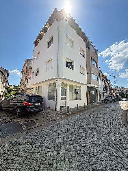 main-listing-picture-0