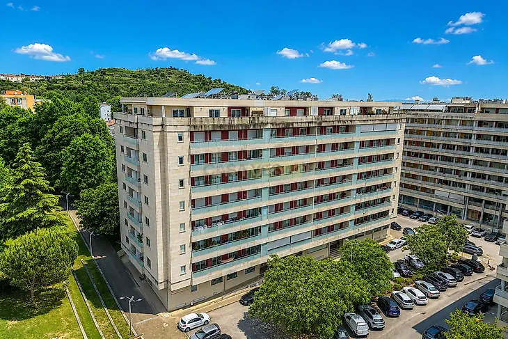 main-listing-picture-0