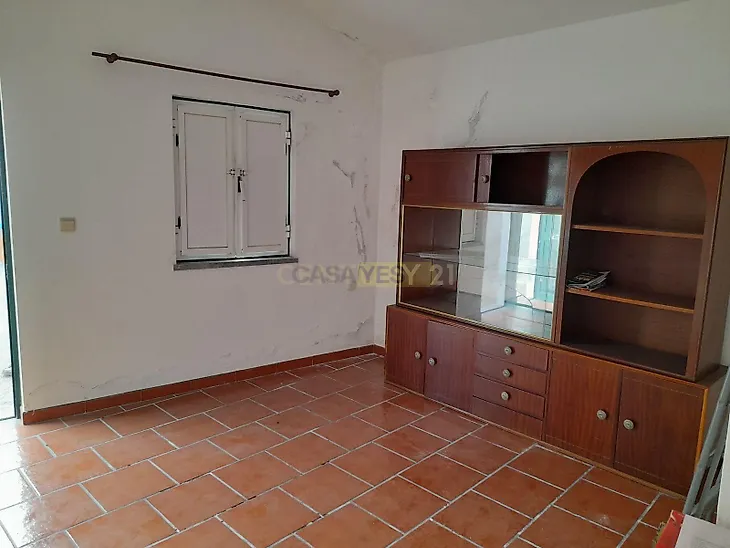 main-listing-picture-0