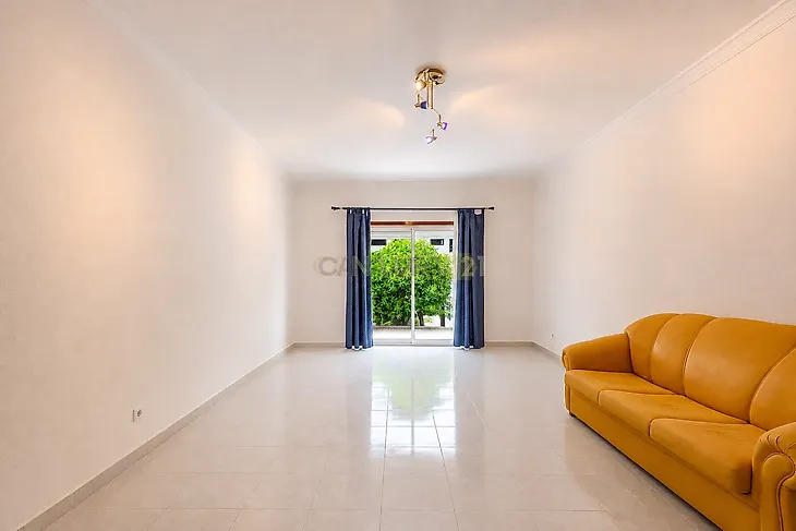 main-listing-picture-0