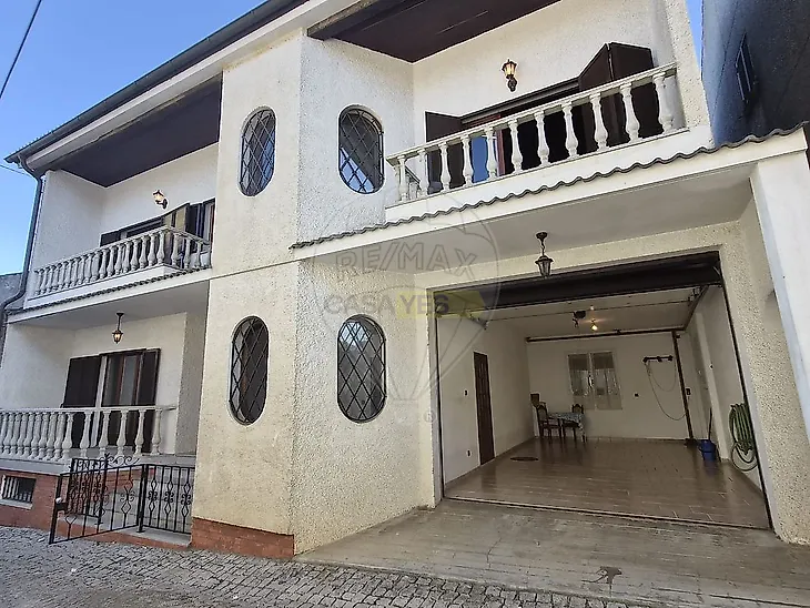 main-listing-picture-0