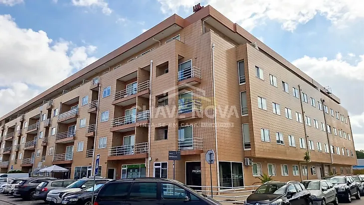 main-listing-picture-0