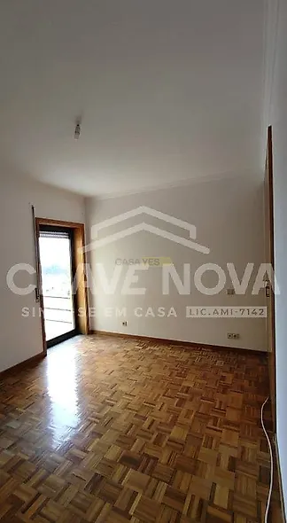 main-listing-picture-0